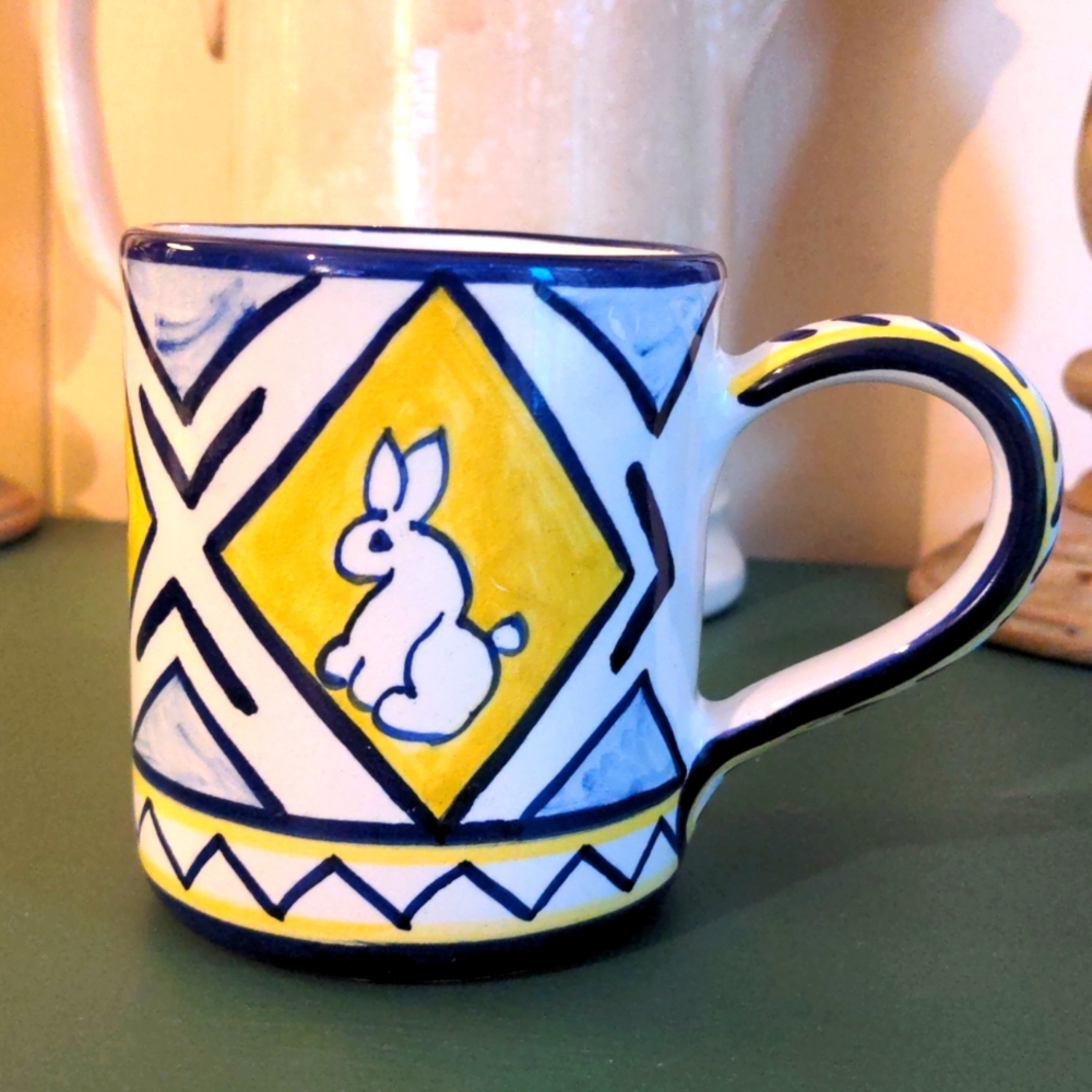 Italian Deruta Hand-painted Bunny Rabbit Mug